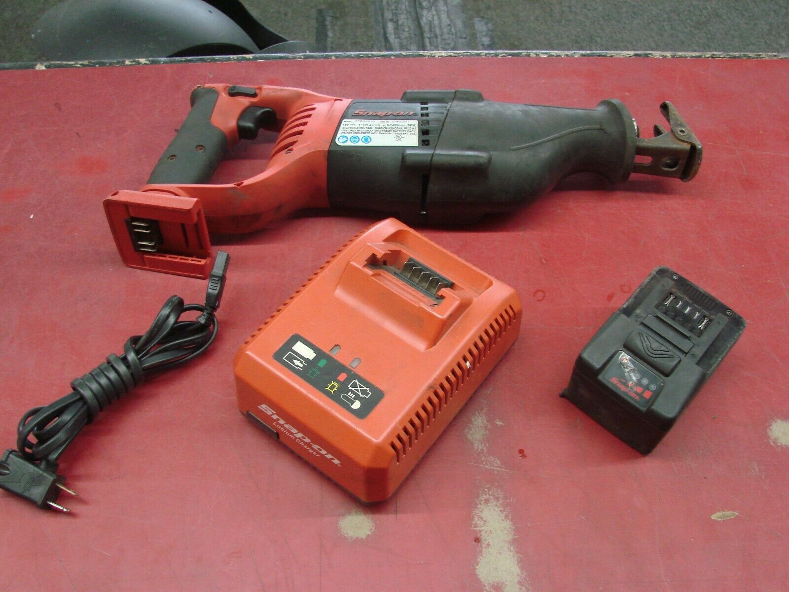 Snap-on Ctrs8850 18 Volt Cordless Reciprocating Saw