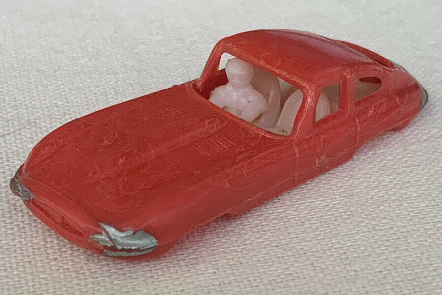 Original 1960's Vintage Ac Gilbert Auto-rama 1/32 Red 1966 Jaguar Slot Car Body