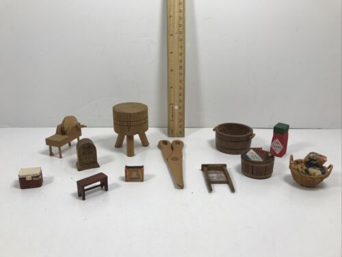 Vintage Miniature Wooden Doll House Accessories Lot Of 12 (hhh)