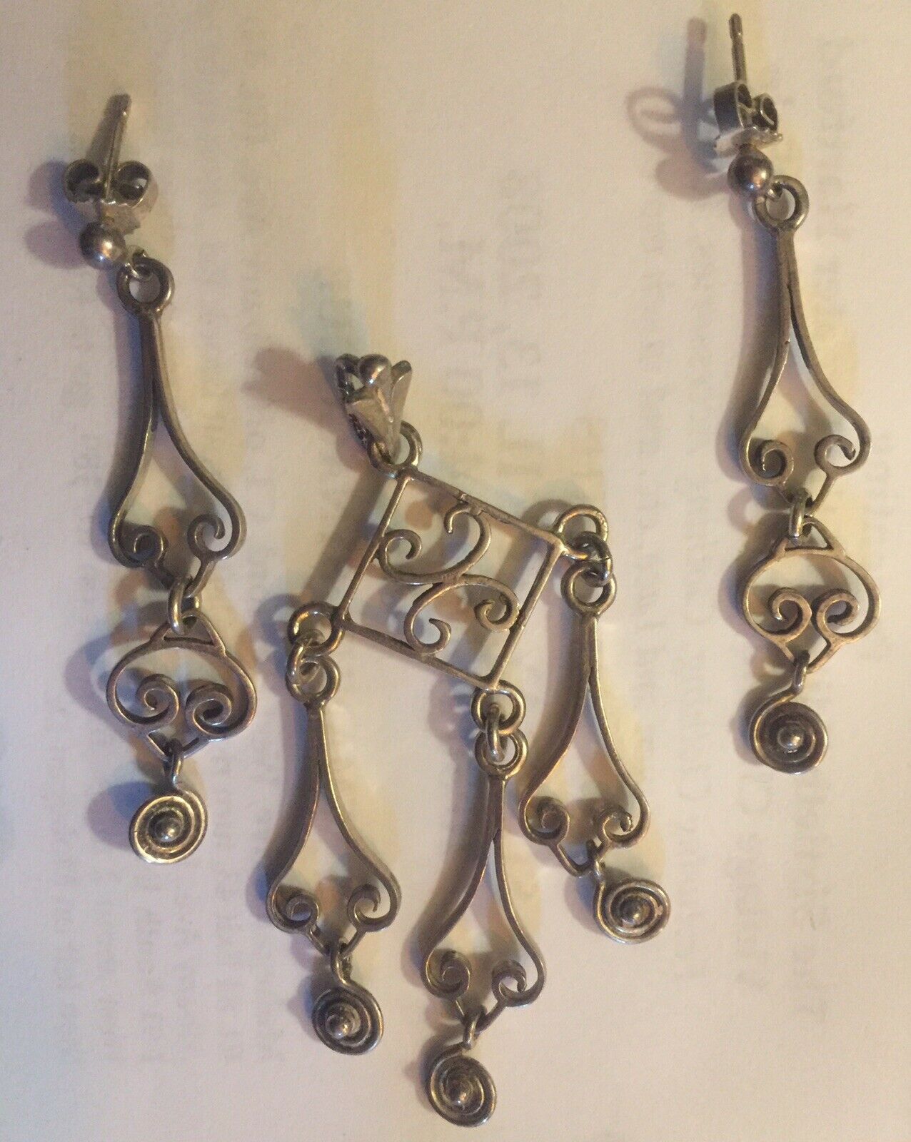 Vintage Hallmarked Sterling Mid Century 3”pendant & 2”earring Set 9 Grms