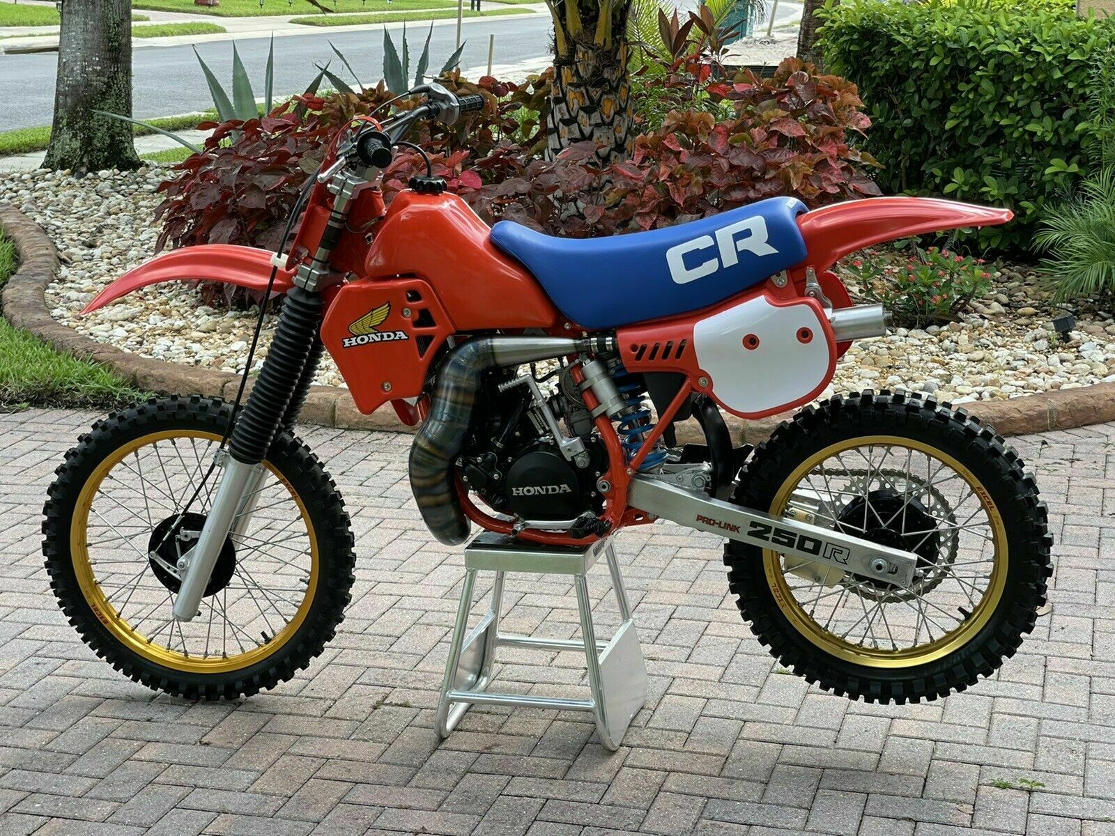 1983 Honda Cr  1983 Honda Cr250r Cr250 Vintage Race Motocross Dirt Bike Motorcycle Collector