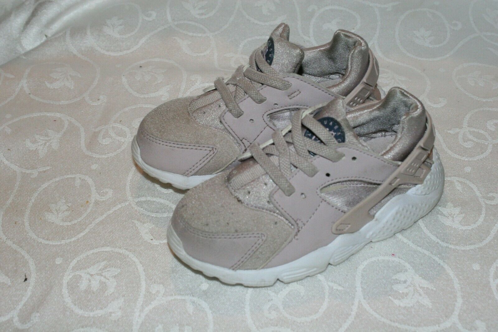 Nike Huarache Light Pink Running Youth Size 9c Sneakers